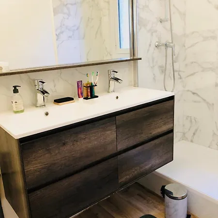 Appartement Fantastic In 4 Bedroom Center 5 Min Walk